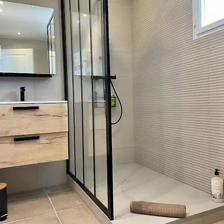 Apartment 19 - Confortable Et Spacieux Apt A 10 Minutes A Pied Du Port