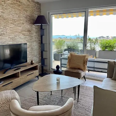 19 - Confortable Et Spacieux Apt A 10 Minutes A Pied Du Port Apartment *
